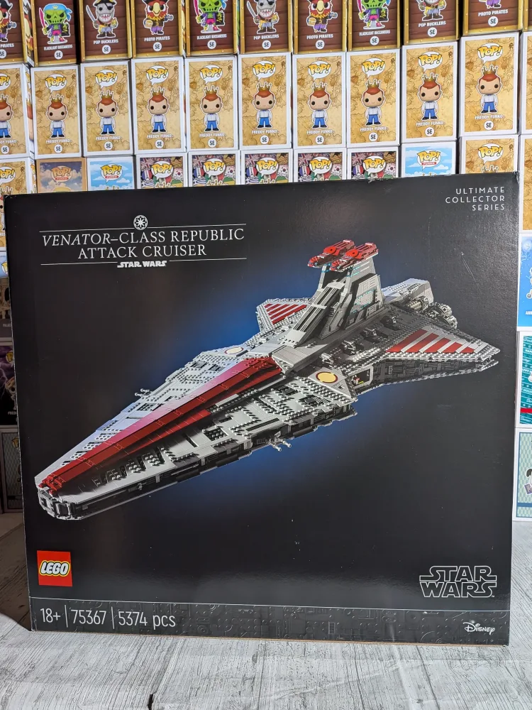 LEGO Star Wars #75367 - Venator-Class Republic Attack Cruiser (Damaged Box)
