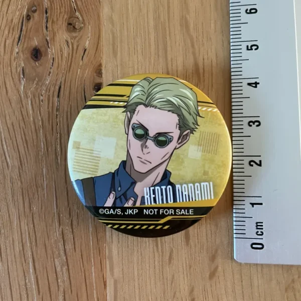 Jujutsu Kaisen – Badge Kento Nanami – JujuFes 2024 3.5 cm Bandai Spirits