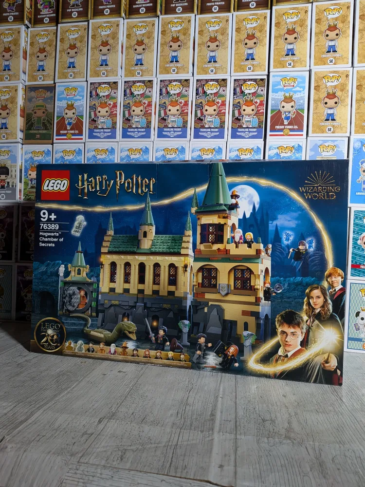 LEGO Harry Potter #76389 - Hogwarts Chamber of Secrets (Damaged Box)