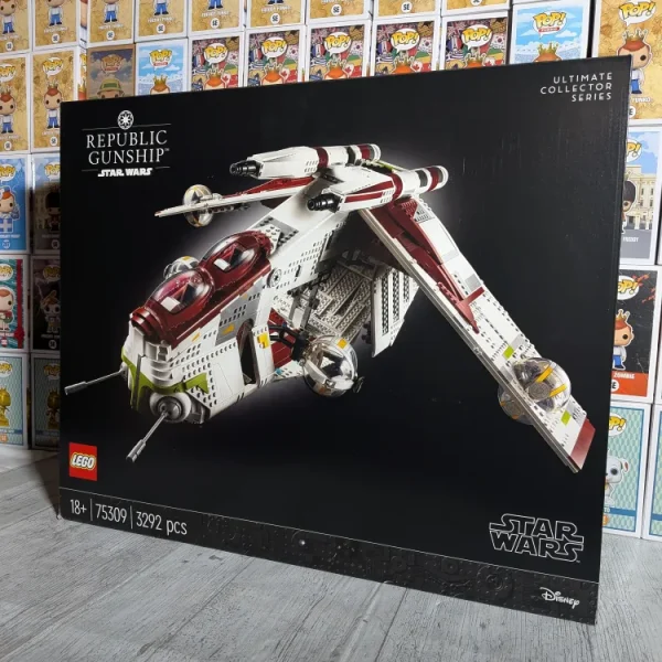 LEGO Star Wars #75309 - Republican Gunship Ultimate Collector Series