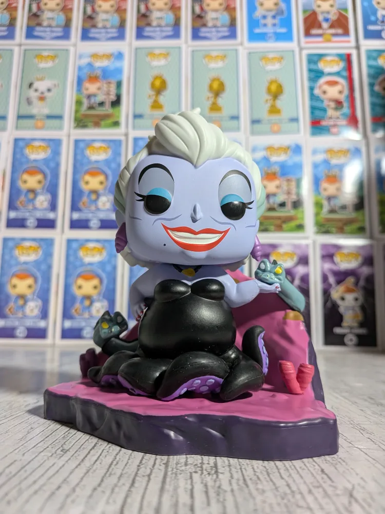 Funko Pop Disney #1208 - Ursula with Eels