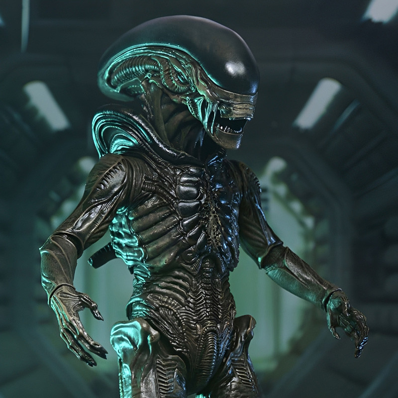 ALIEN Earth Figurine Xenomorph Ultimate Neca